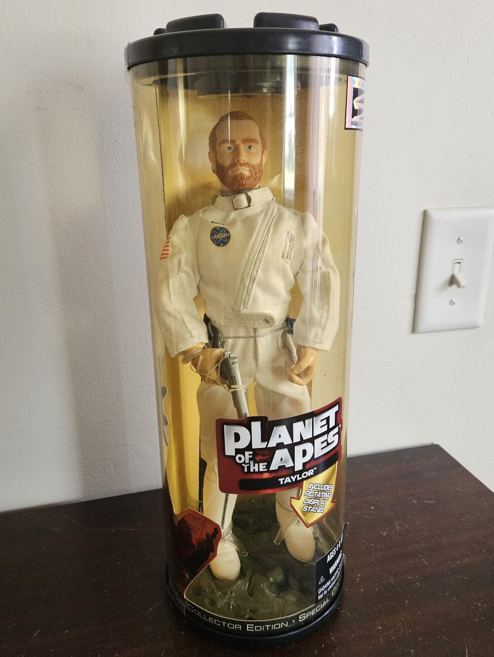 Vintage 1999 Planet Of The Apes George Taylor 12" Figure Hasbro Signature MIB